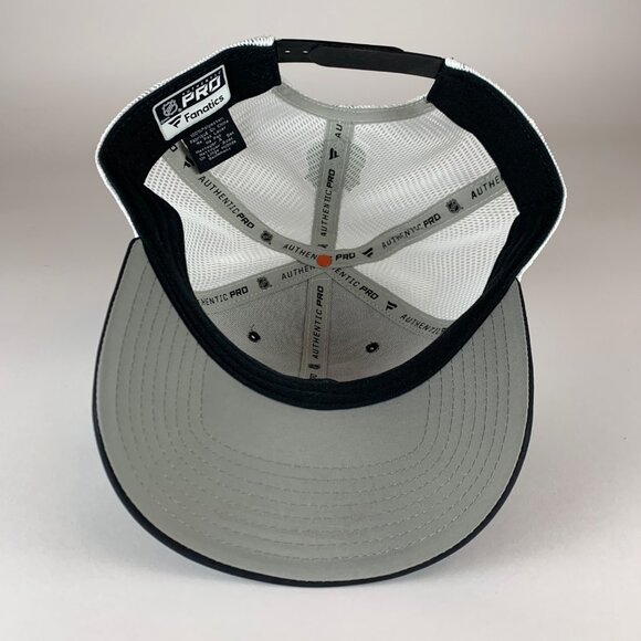 Los Angeles Kings NHL Black White Fanatics Snapback Trucker Hat - Picture 4 of 5